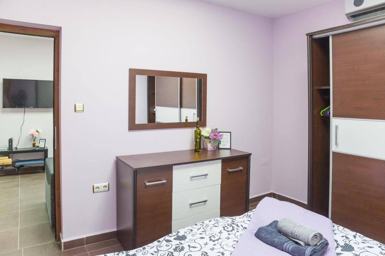 וארנה Central House מראה חיצוני תמונה